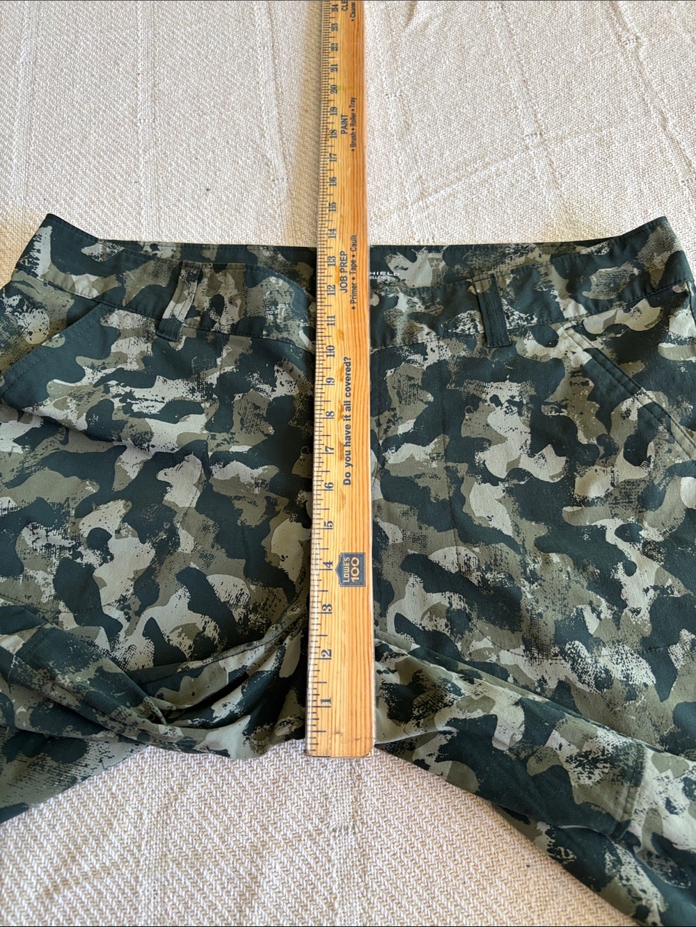 Columbia Omni Shield Camo Capri Pants Button Zip Stretch Size 16 - Picture 14 of 17